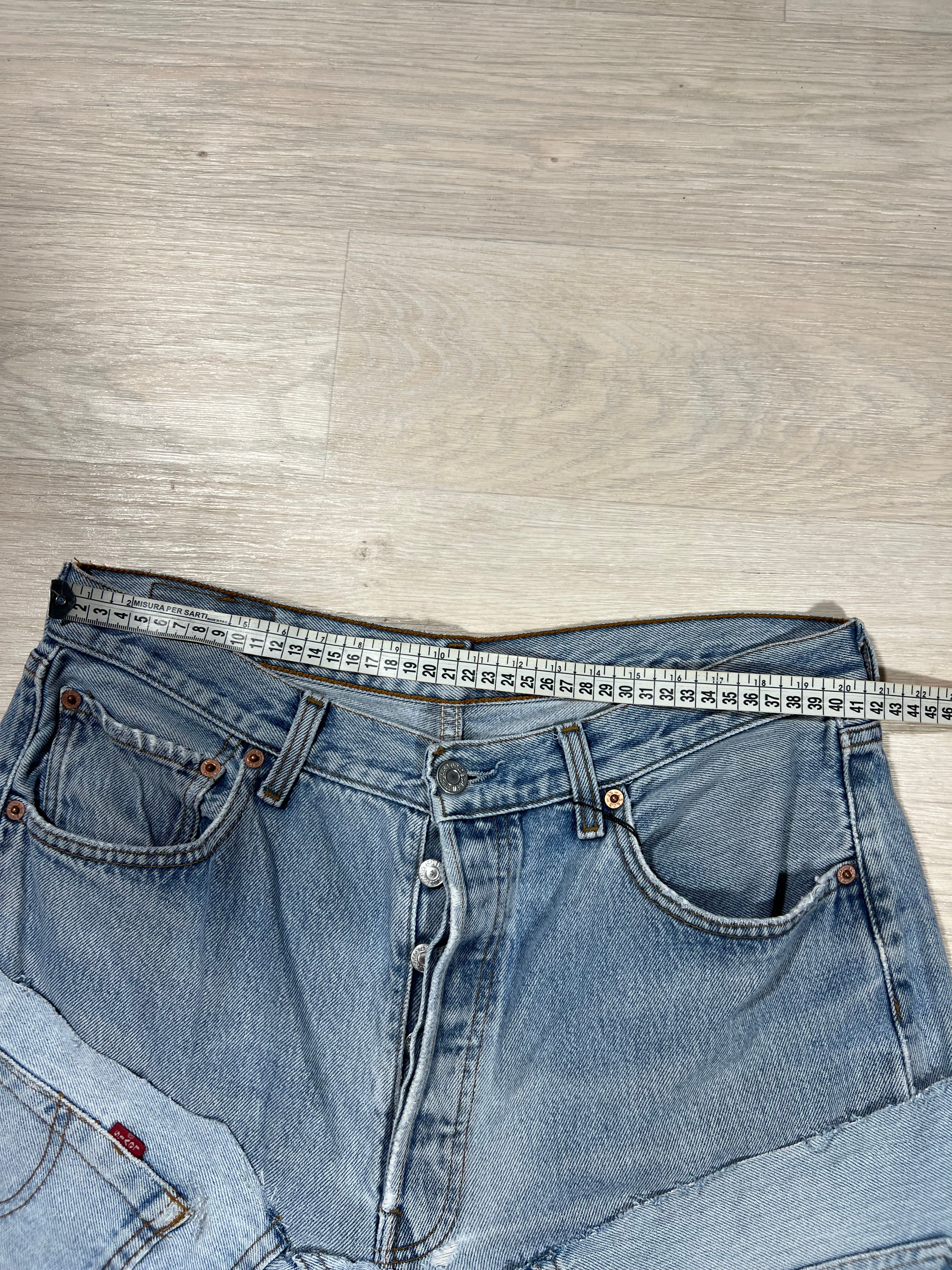 Bermuda Levi’s con toppe tg. 42/44