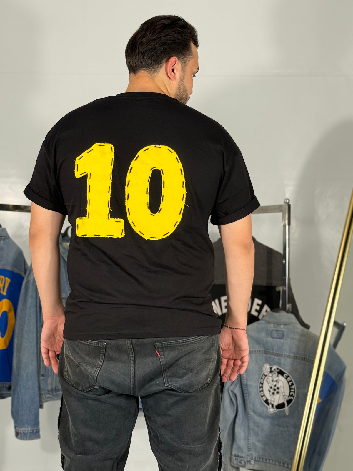 T-shirt Numero 10  "UOMO" Black