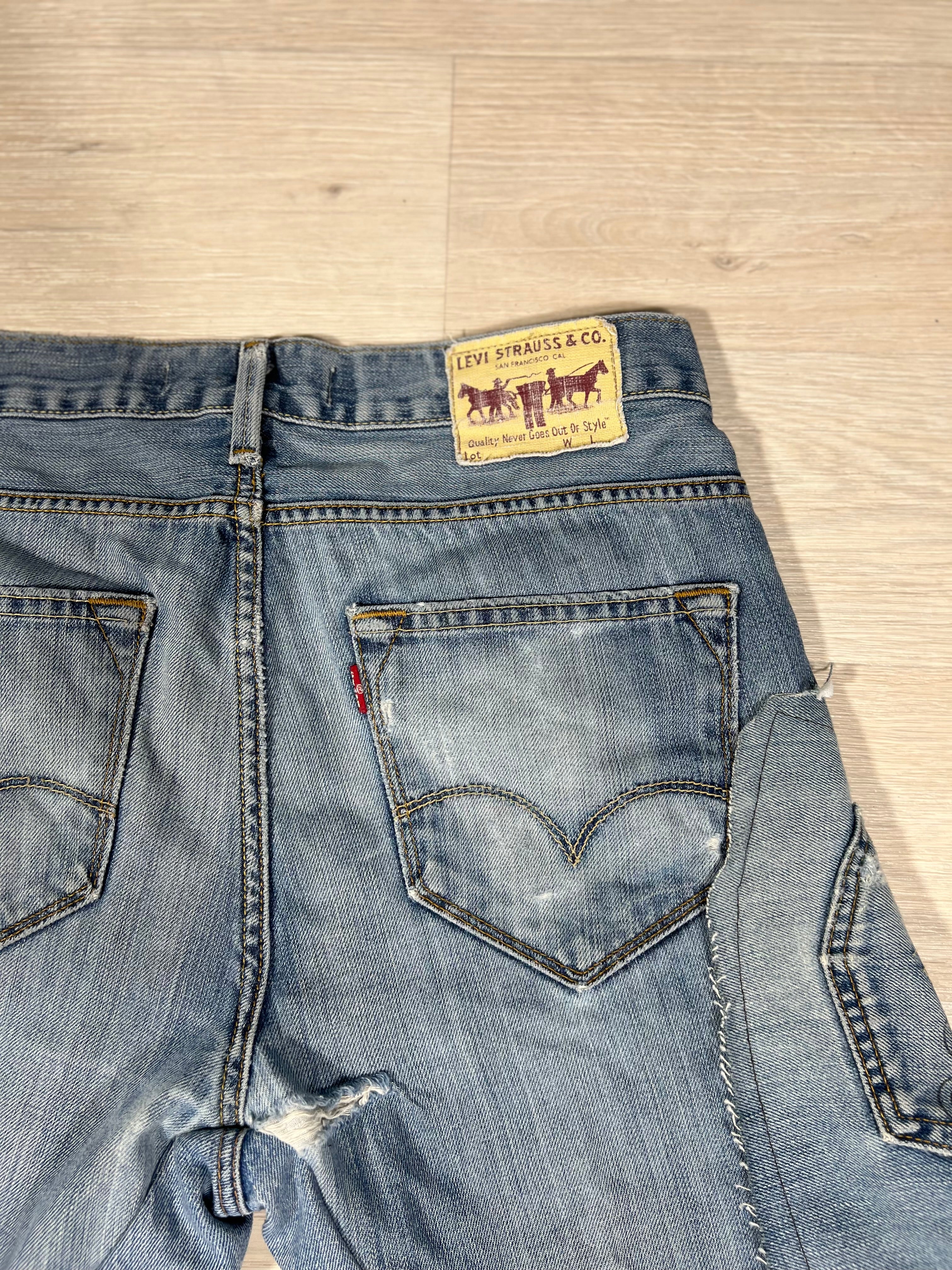Bermuda Levi’s con toppe tg. 42/44