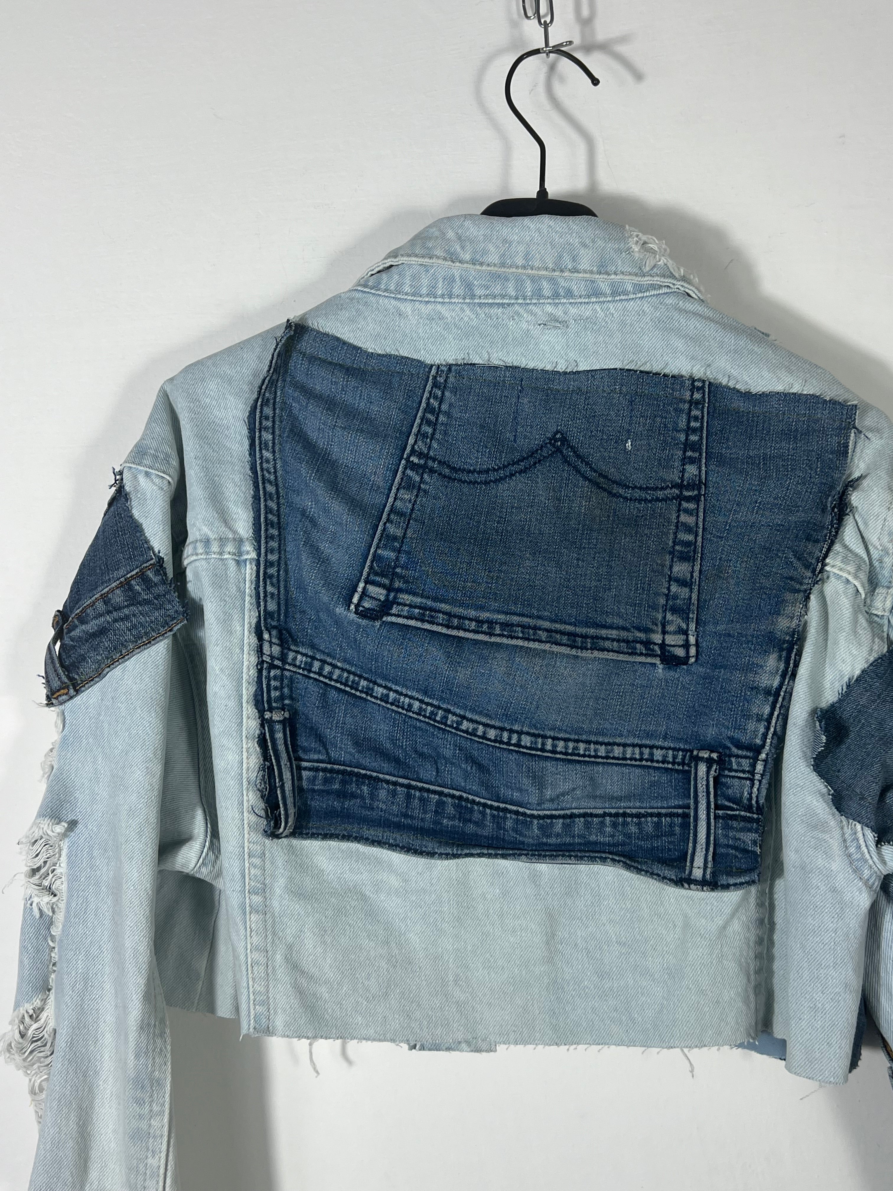 Giacca crop con toppe tg. XS